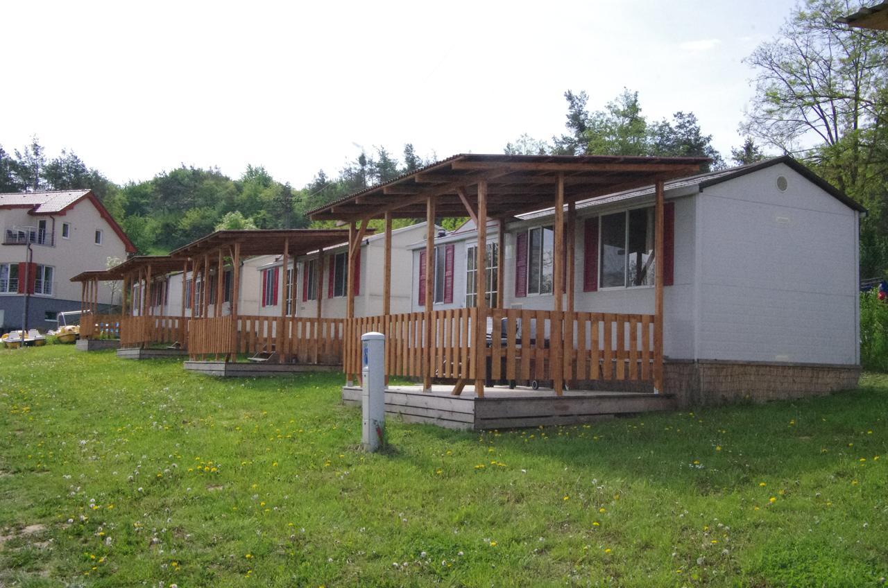 Mobilheimy U Prehrady Hotel Horní Dunajovice Exterior foto